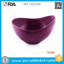 Bacia grande roxa da salada da porcelana da forma da boca